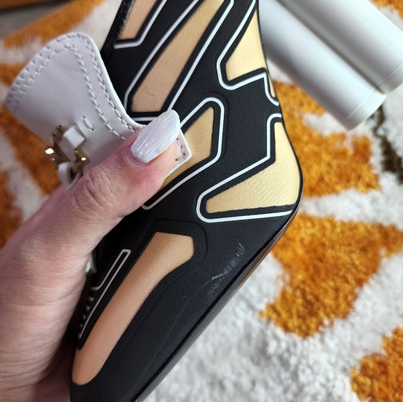 Louis Vuitton Calfskin Heels Loafers Rare 2020 Collection - Picture 5 of 13